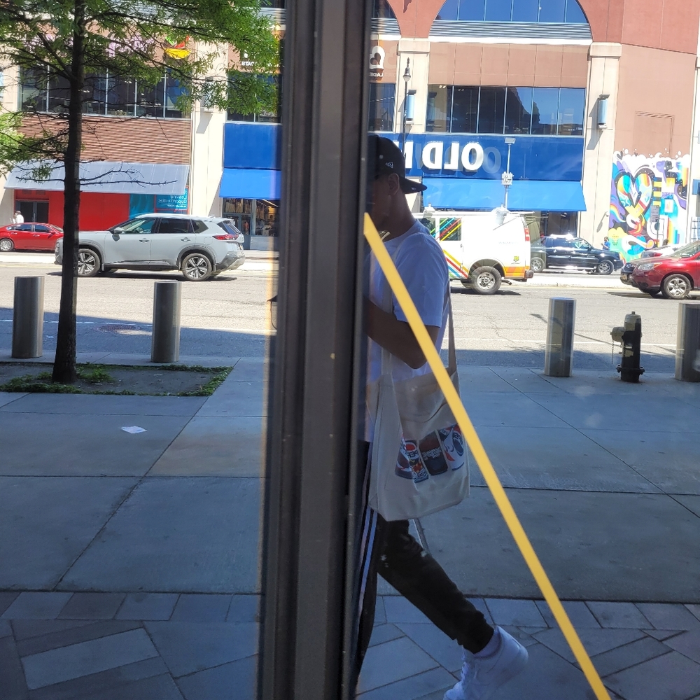 Meet your Posher, Gabriel